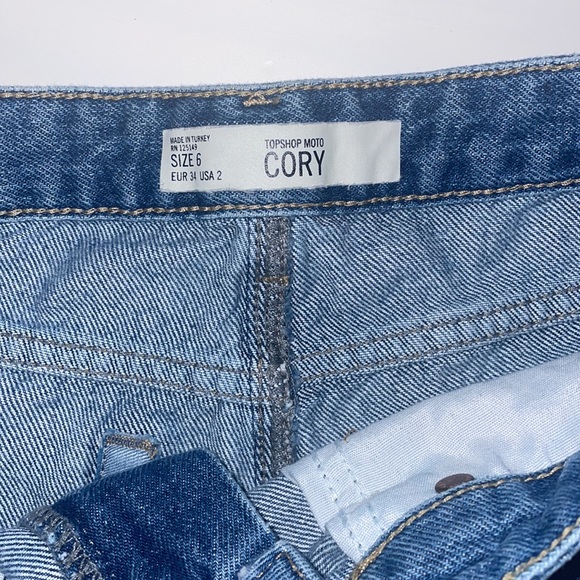 Topshop Jean shorts 👖 - Picture 4 of 8